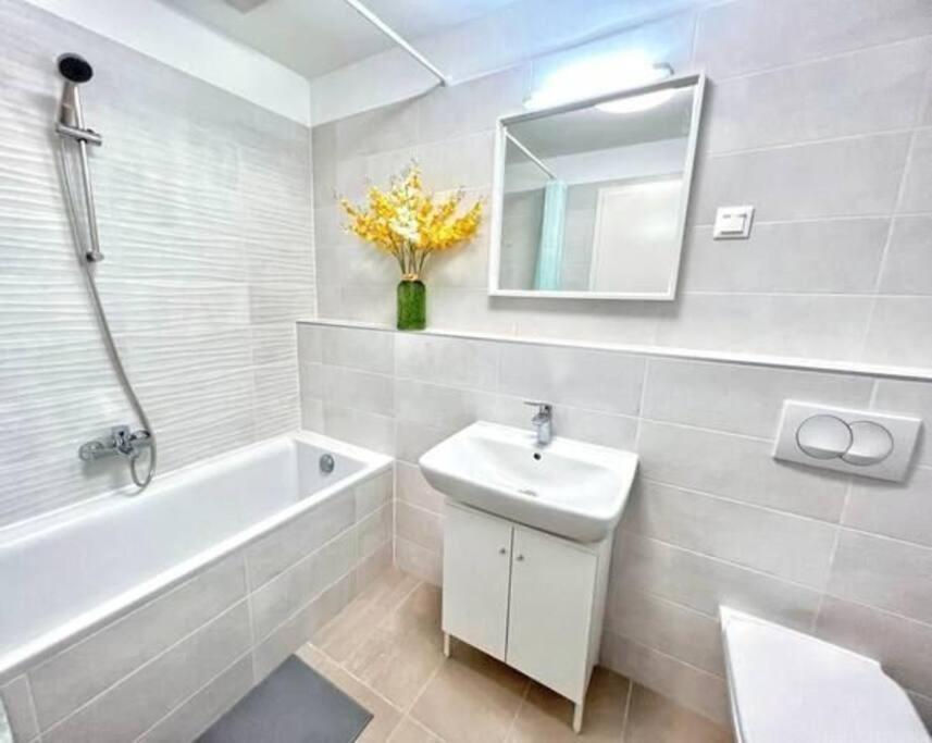 B104 - Liberty Bridge Lovely Home With Free Parking 布达佩斯 外观 照片